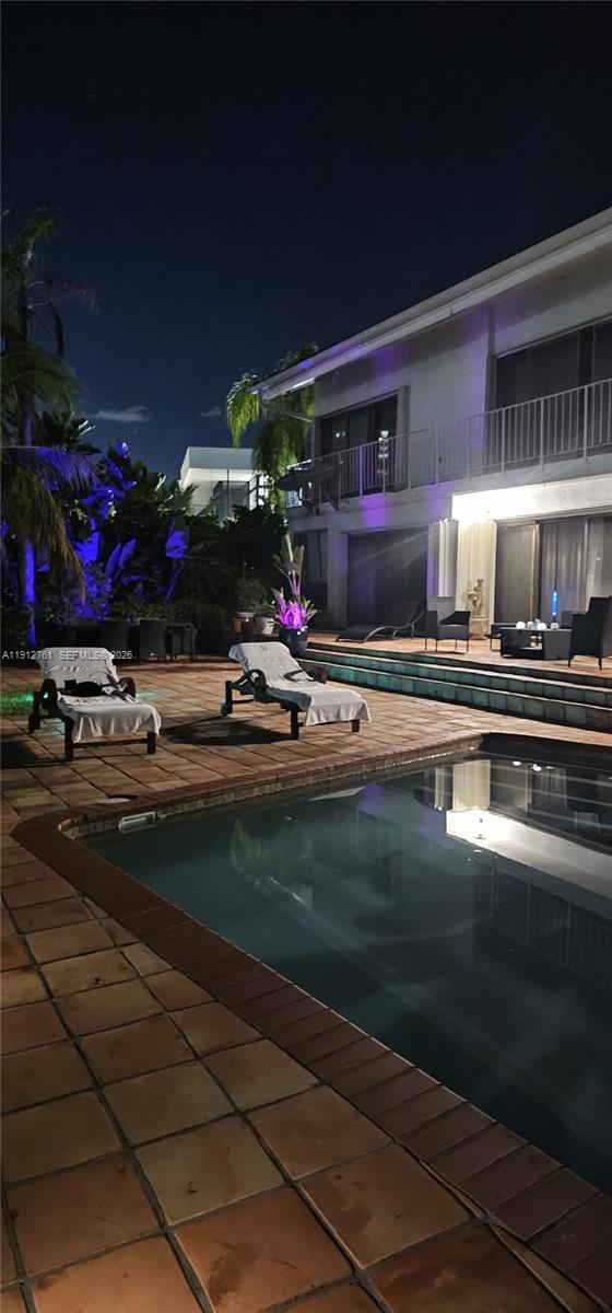 GOLDEN BEACH SEC E - Residential