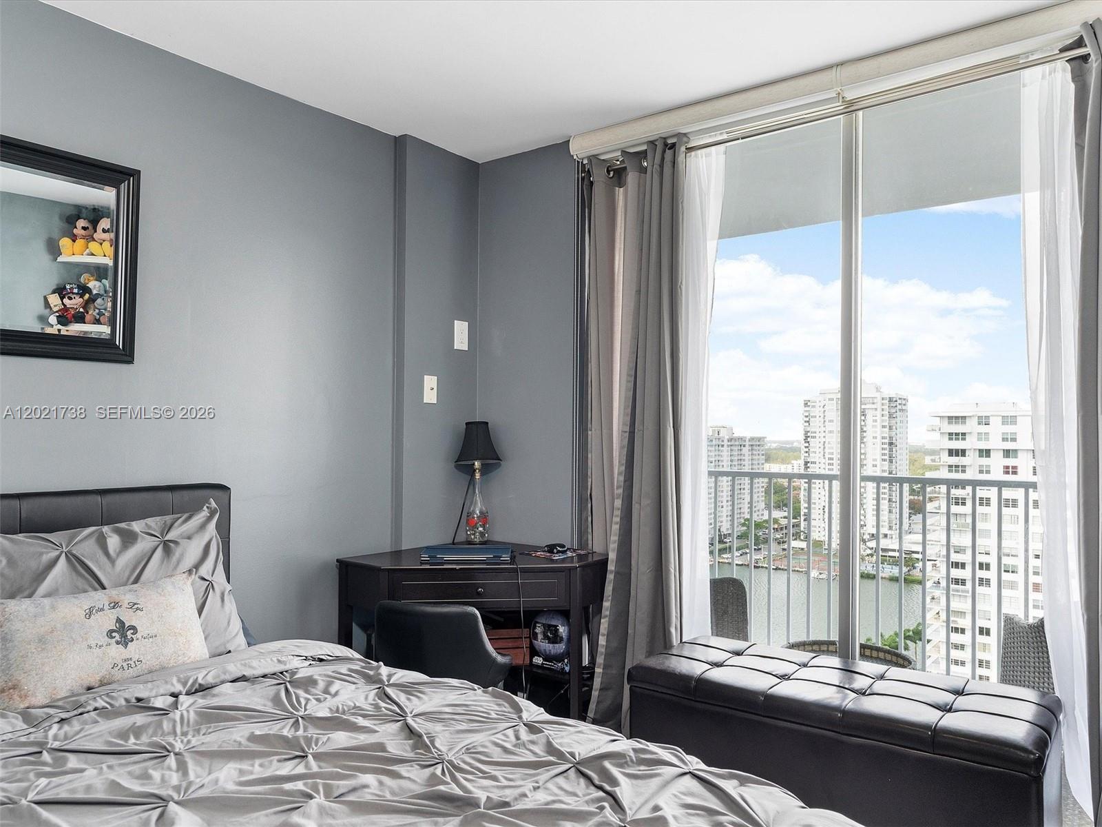 ADMIRALS PORT CONDO WEST - Residential