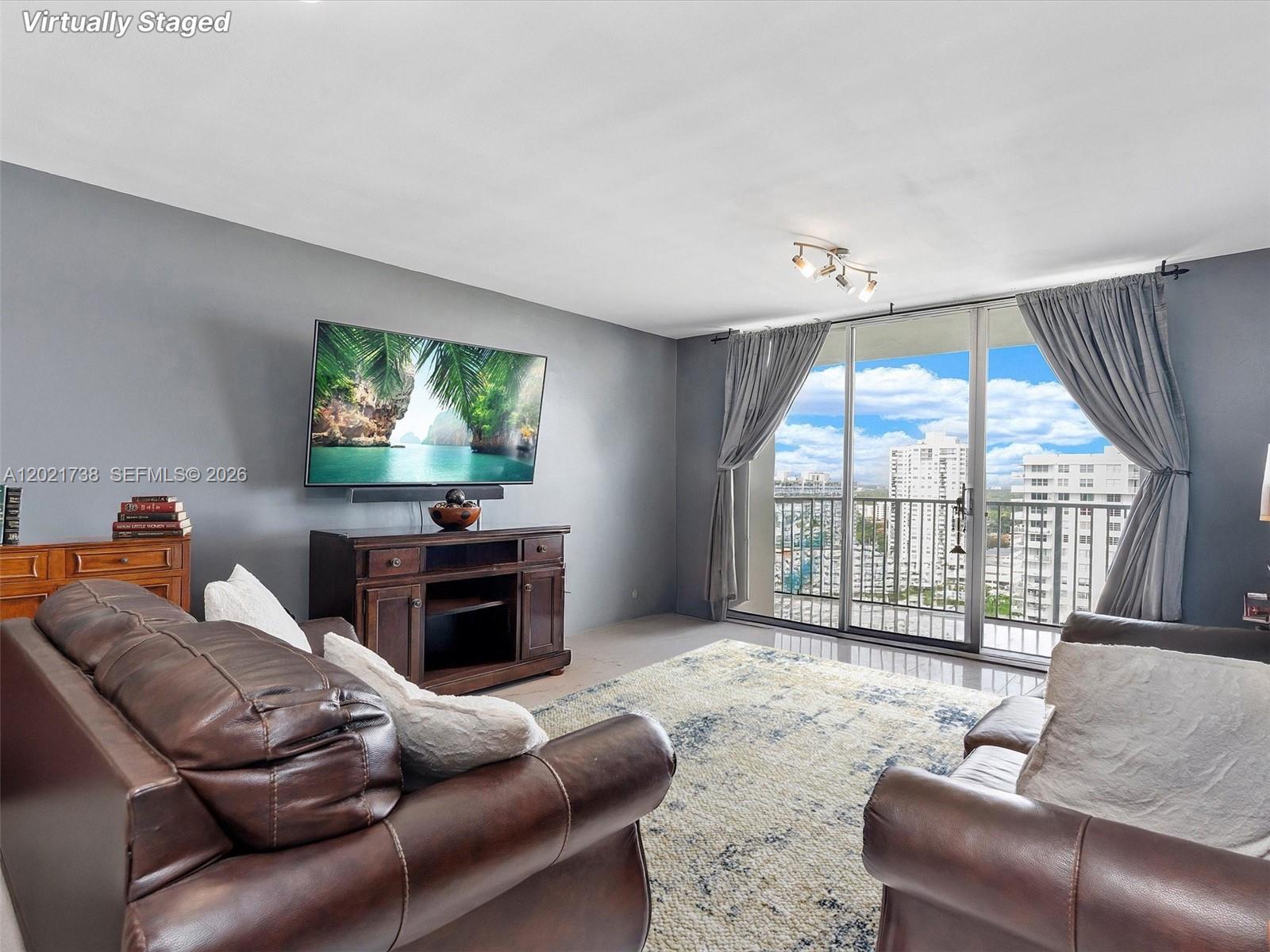 ADMIRALS PORT CONDO WEST - Residential