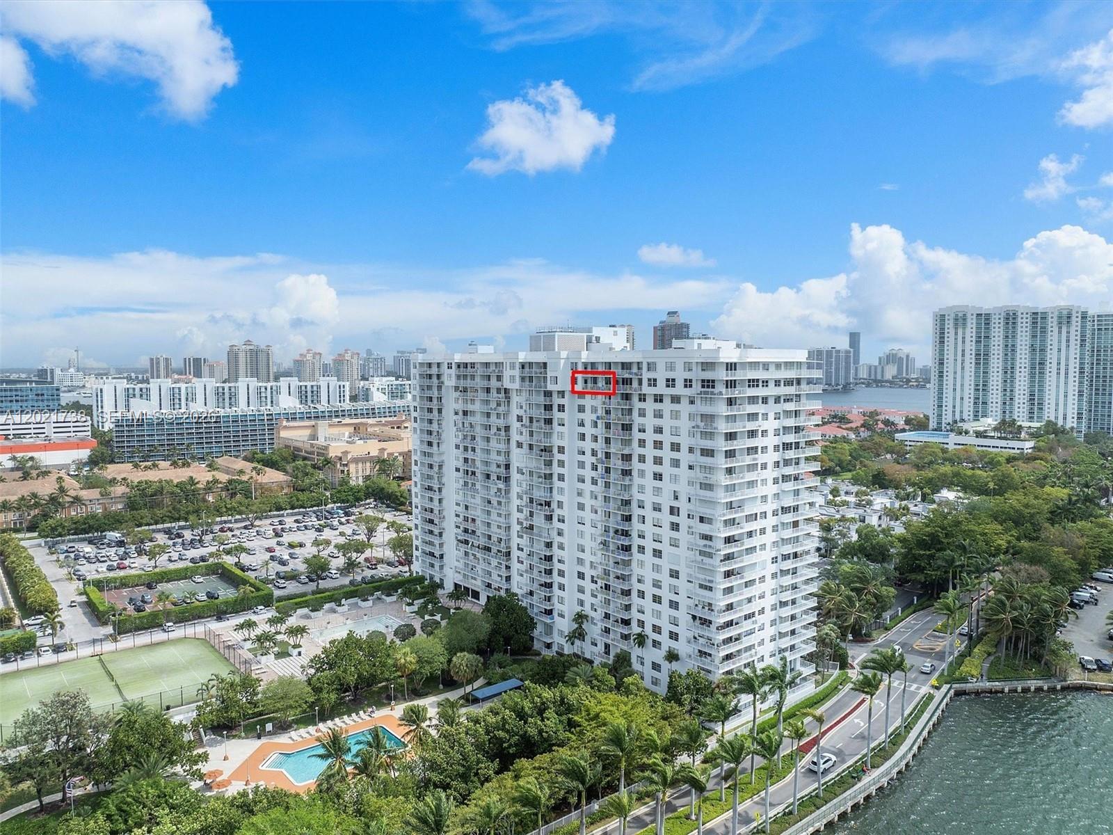 ADMIRALS PORT CONDO WEST - Residential
