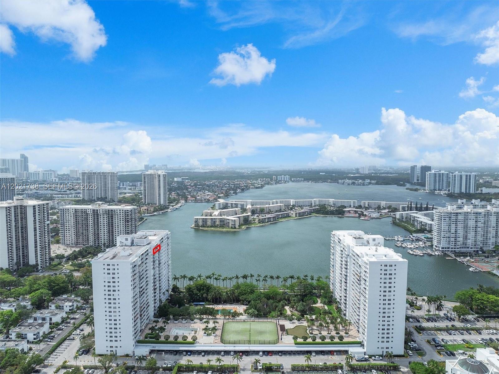 ADMIRALS PORT CONDO WEST - Residential