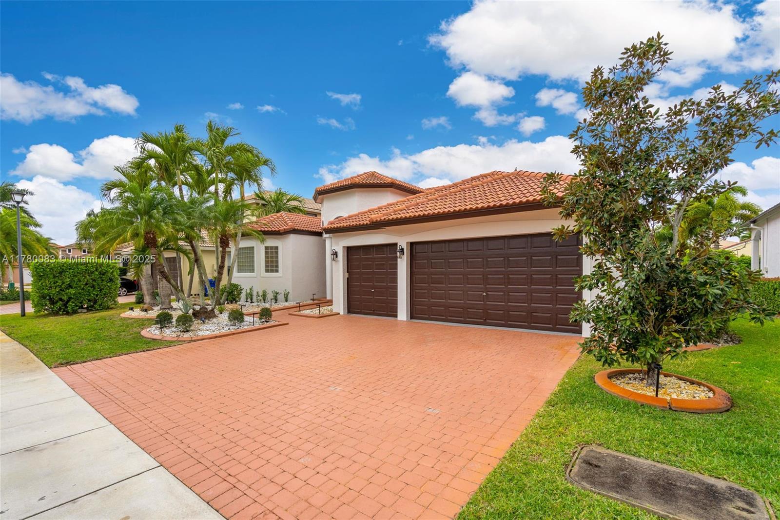 3240 SW 189th Ave