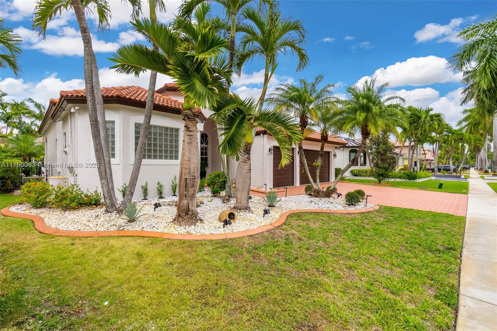 3240 SW 189th Ave