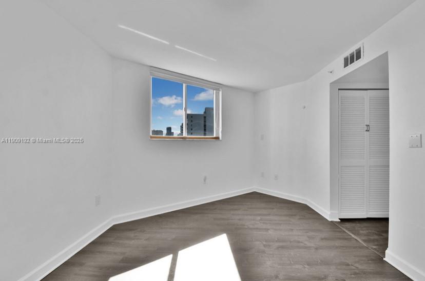 WEST BAY PLAZA CONDO - Residential