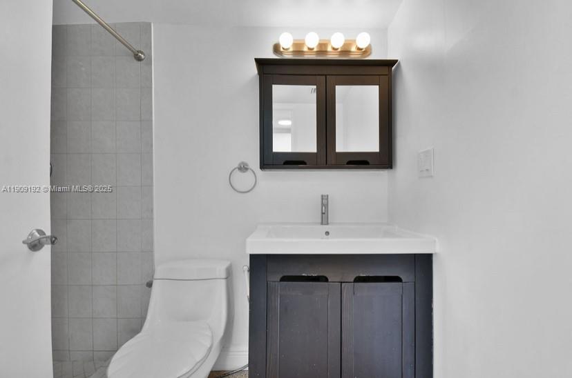 WEST BAY PLAZA CONDO - Residential