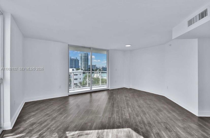 WEST BAY PLAZA CONDO - Residential