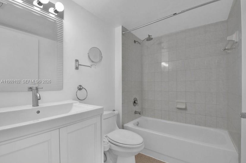 WEST BAY PLAZA CONDO - Residential