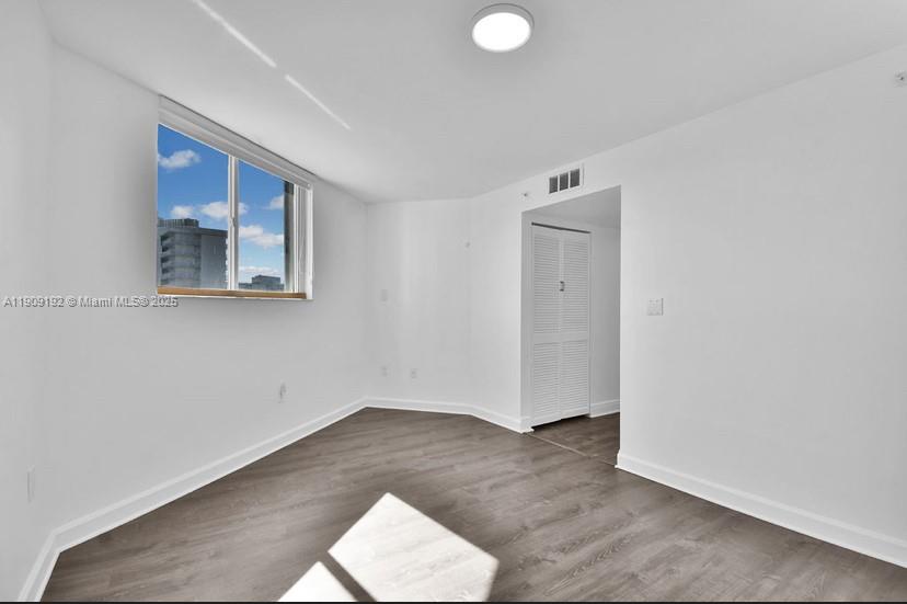 WEST BAY PLAZA CONDO - Residential