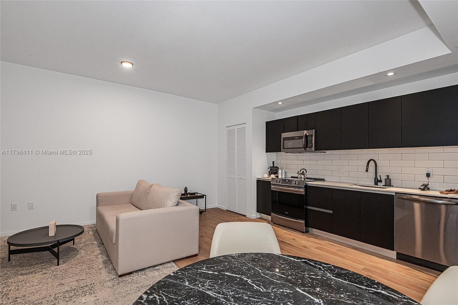 MAP OF MIAMI DADE CO. FL. - Residential