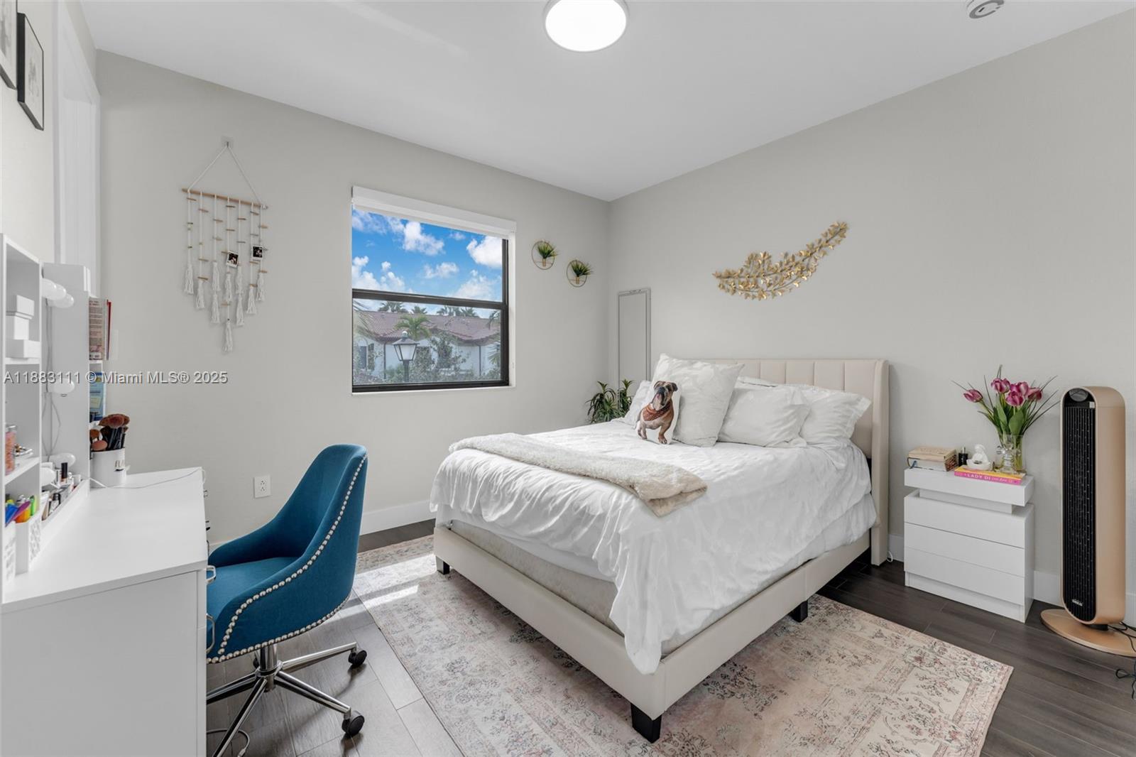 DORAL BREEZE - Residential Lease