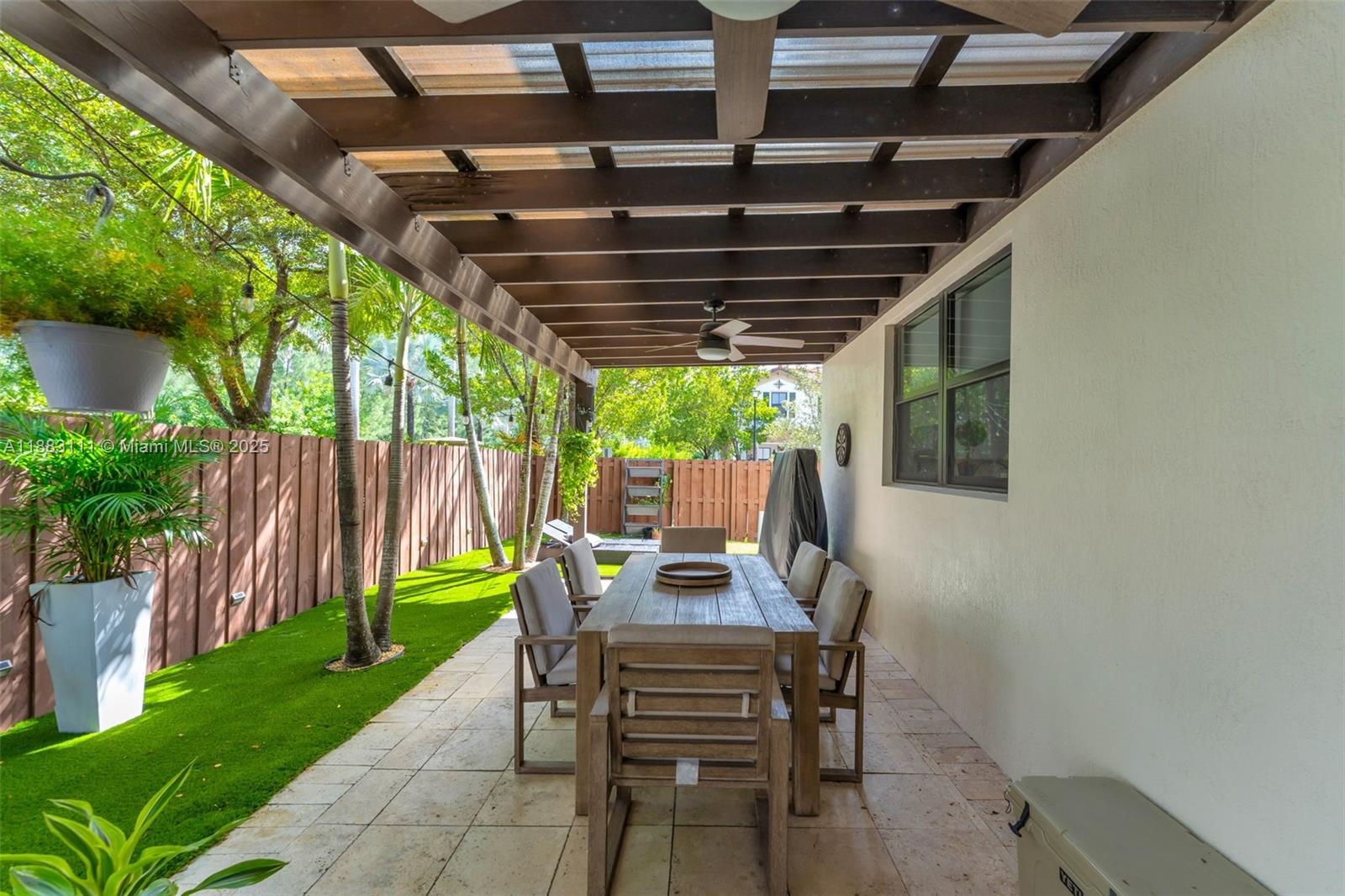 DORAL BREEZE - Residential Lease