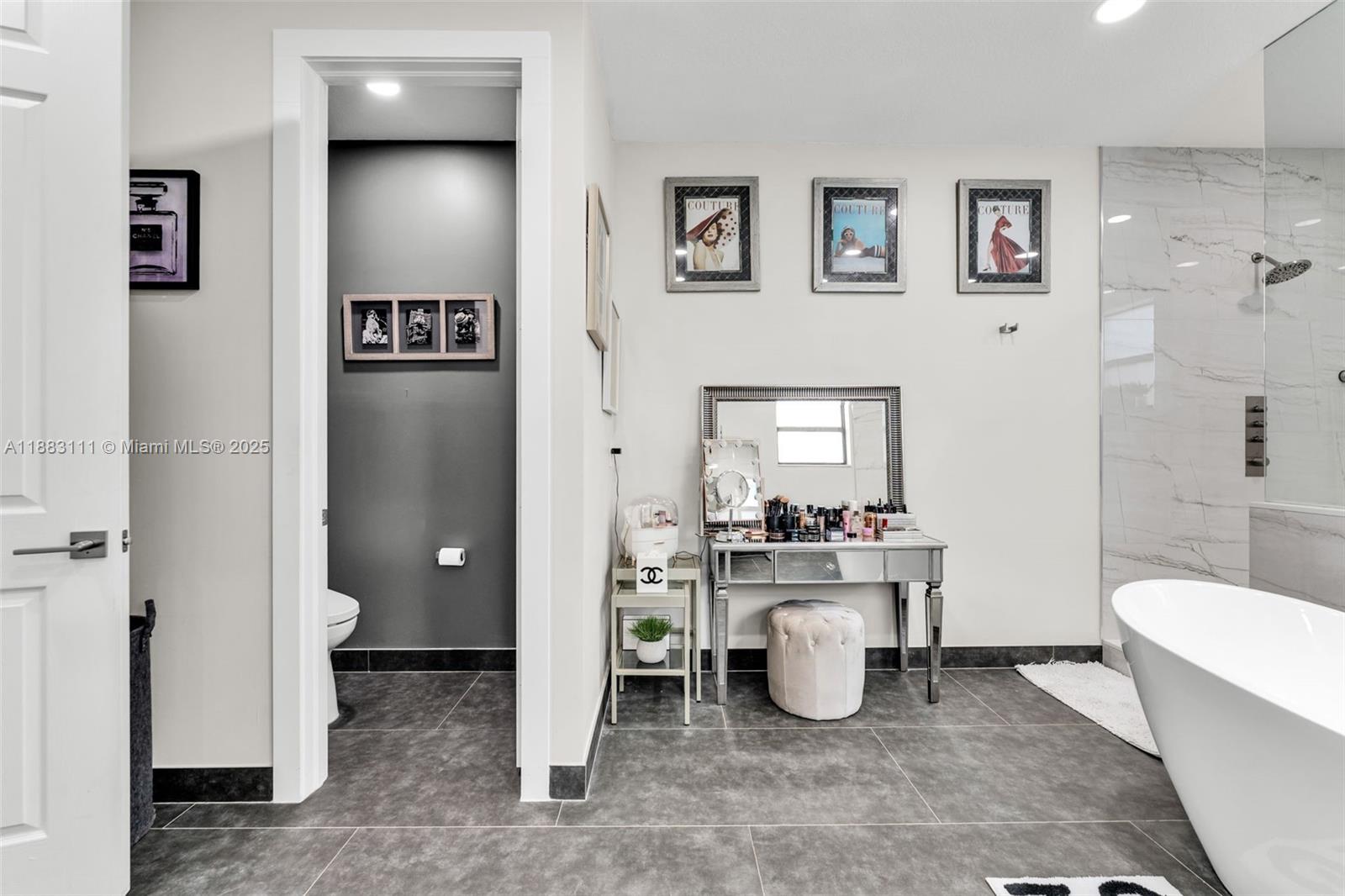 DORAL BREEZE - Residential Lease