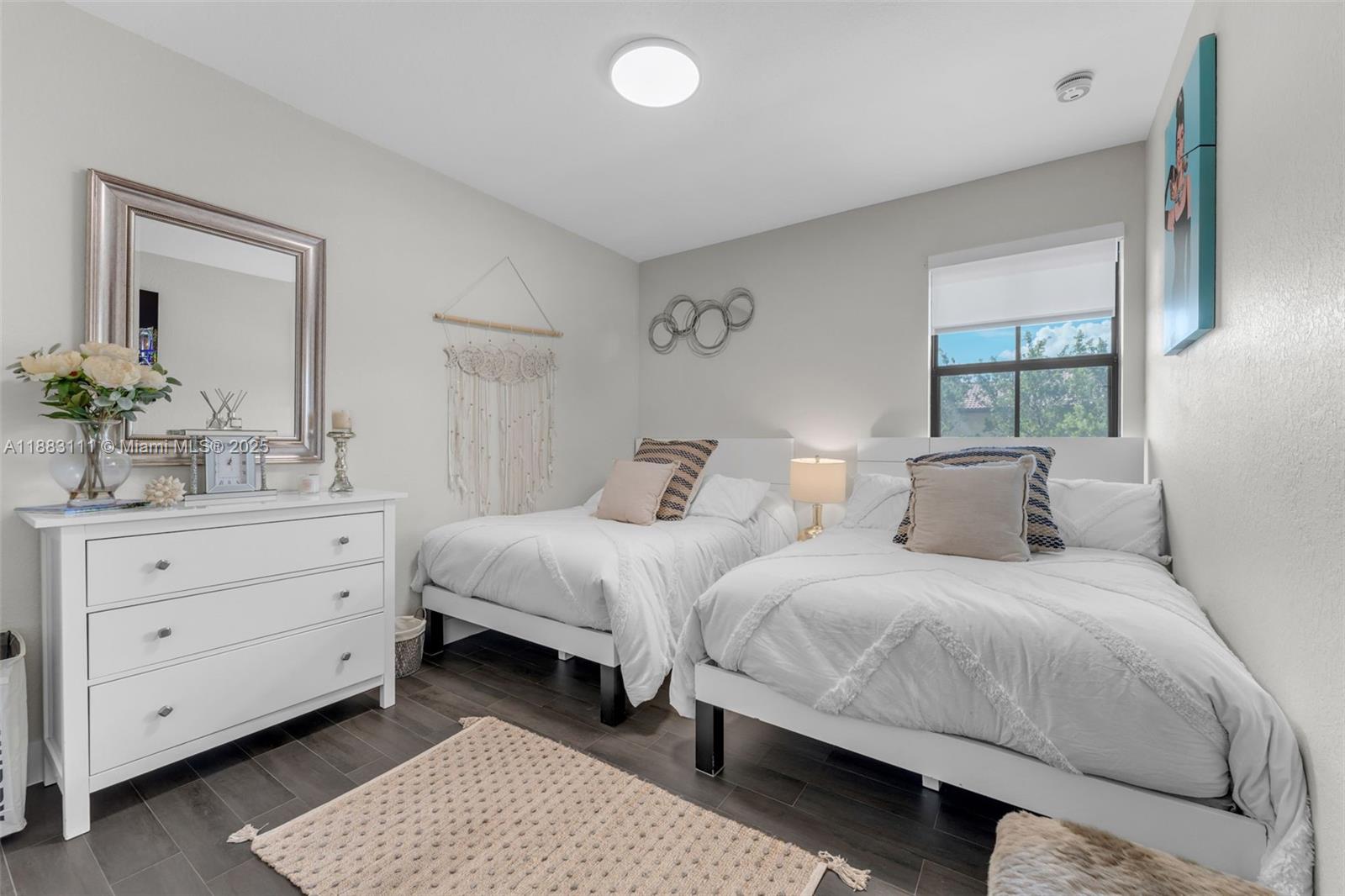 DORAL BREEZE - Residential Lease
