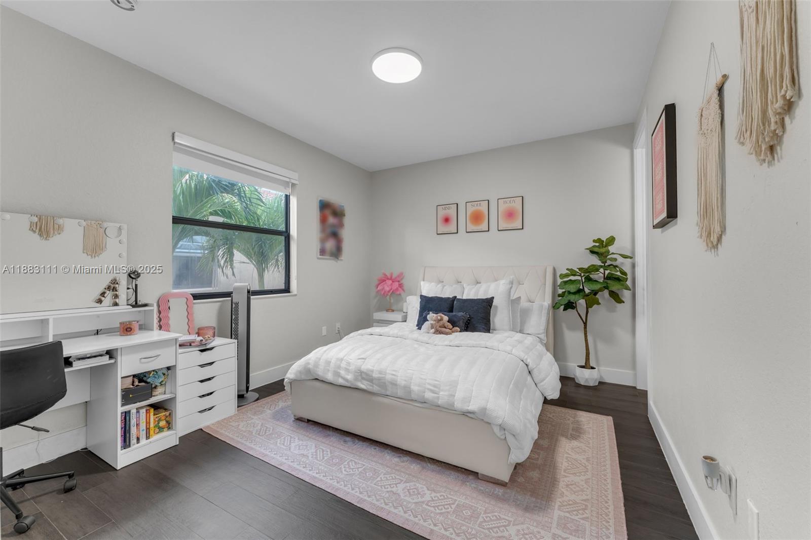 DORAL BREEZE - Residential Lease