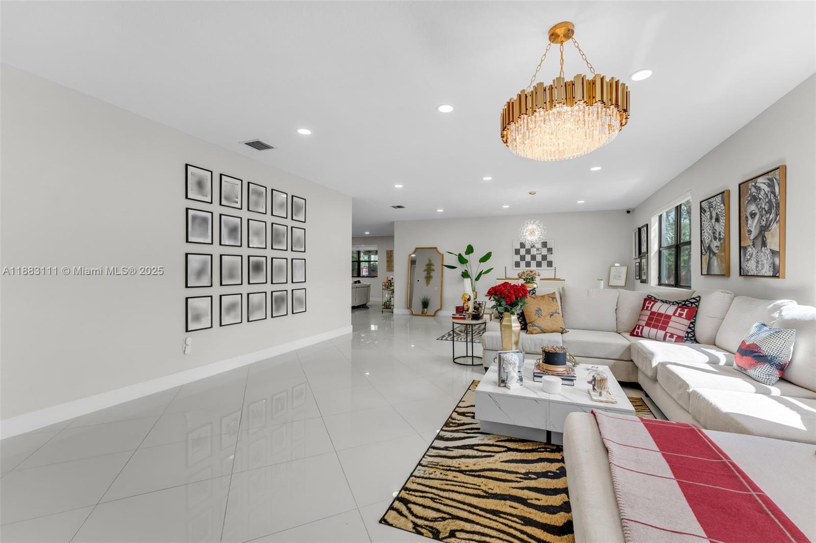 DORAL BREEZE - Residential Lease