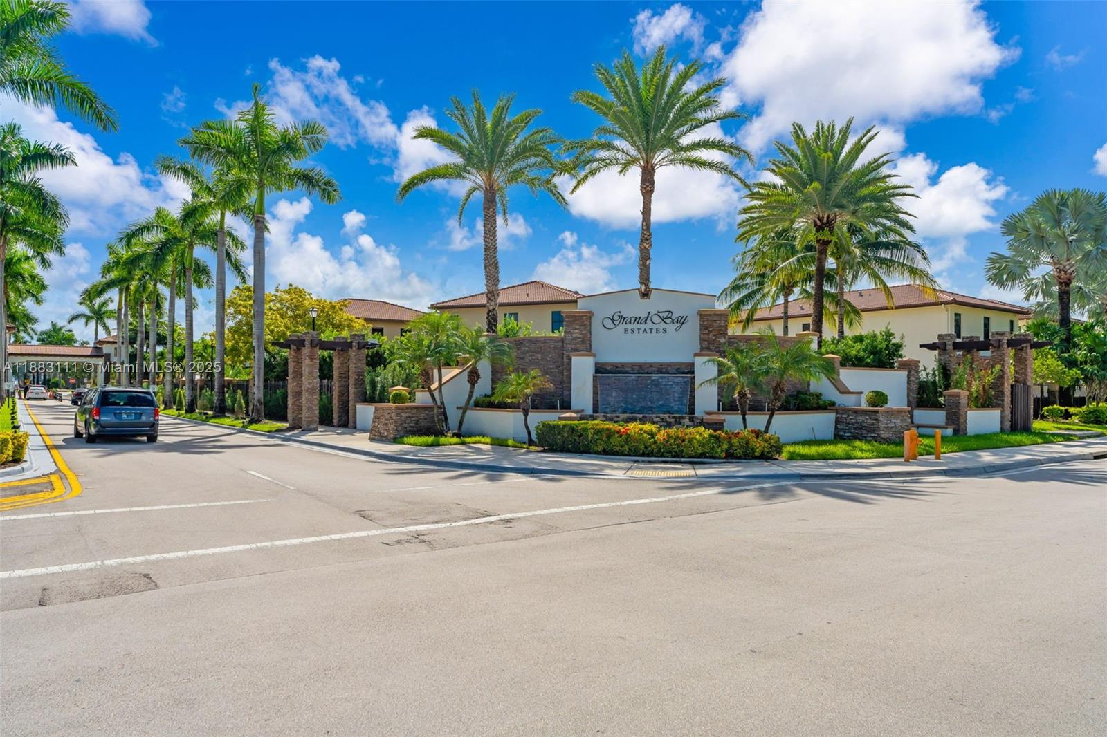 DORAL BREEZE - Residential Lease