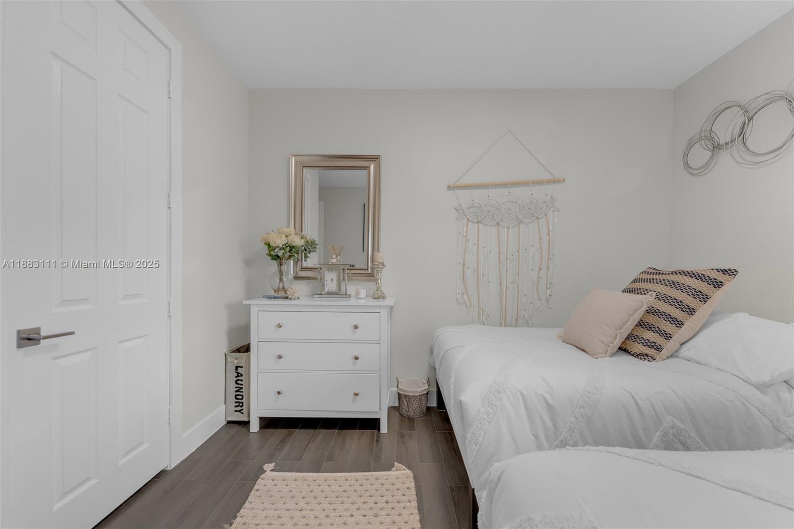 DORAL BREEZE - Residential Lease