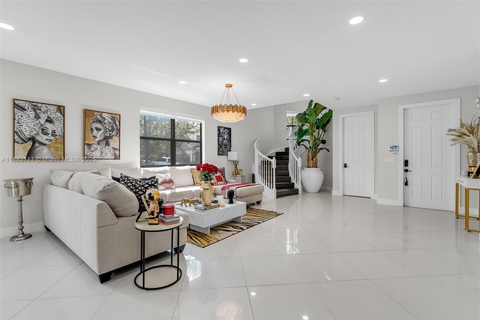 DORAL BREEZE - Residential Lease
