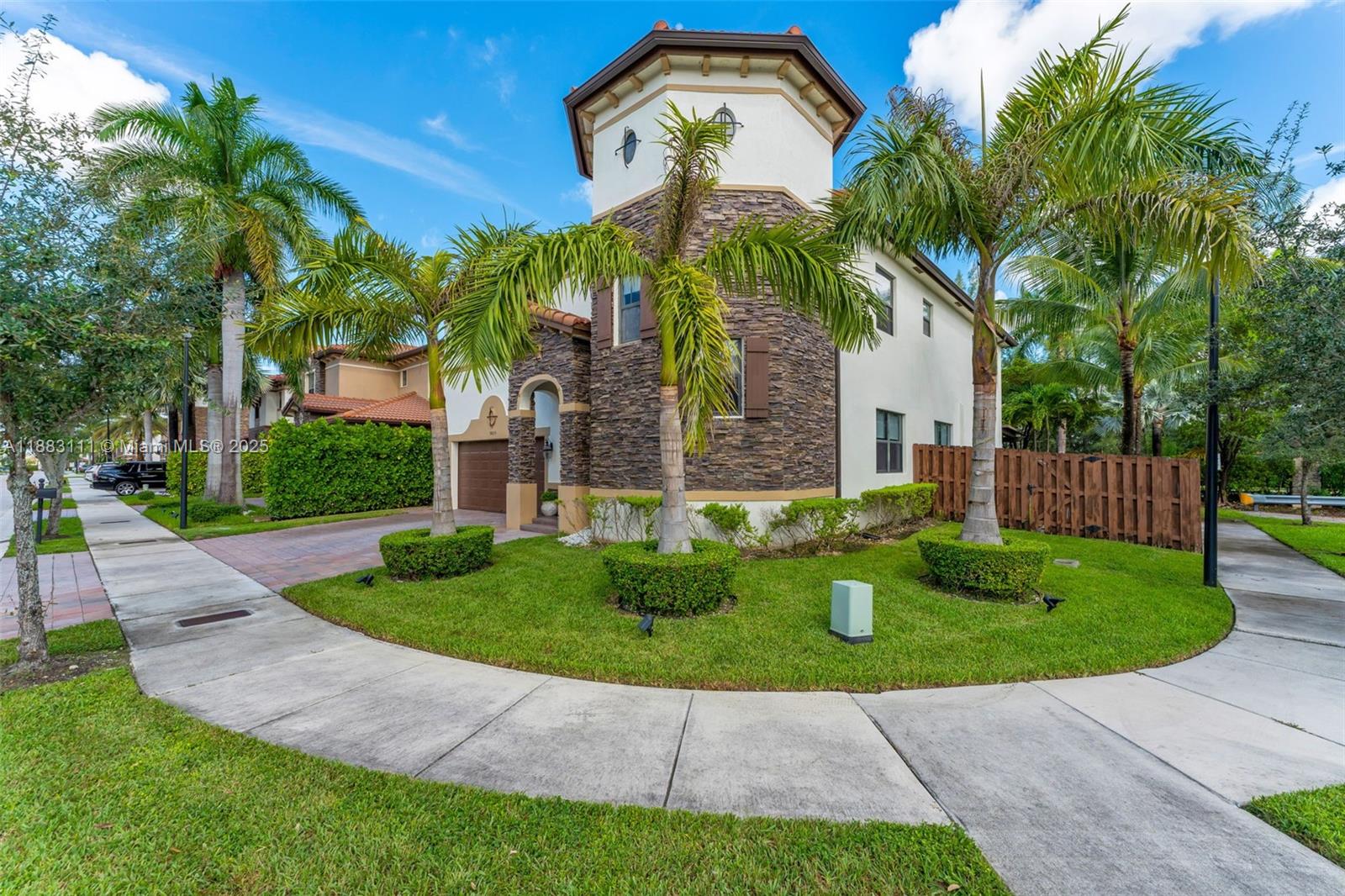 DORAL BREEZE - Residential Lease