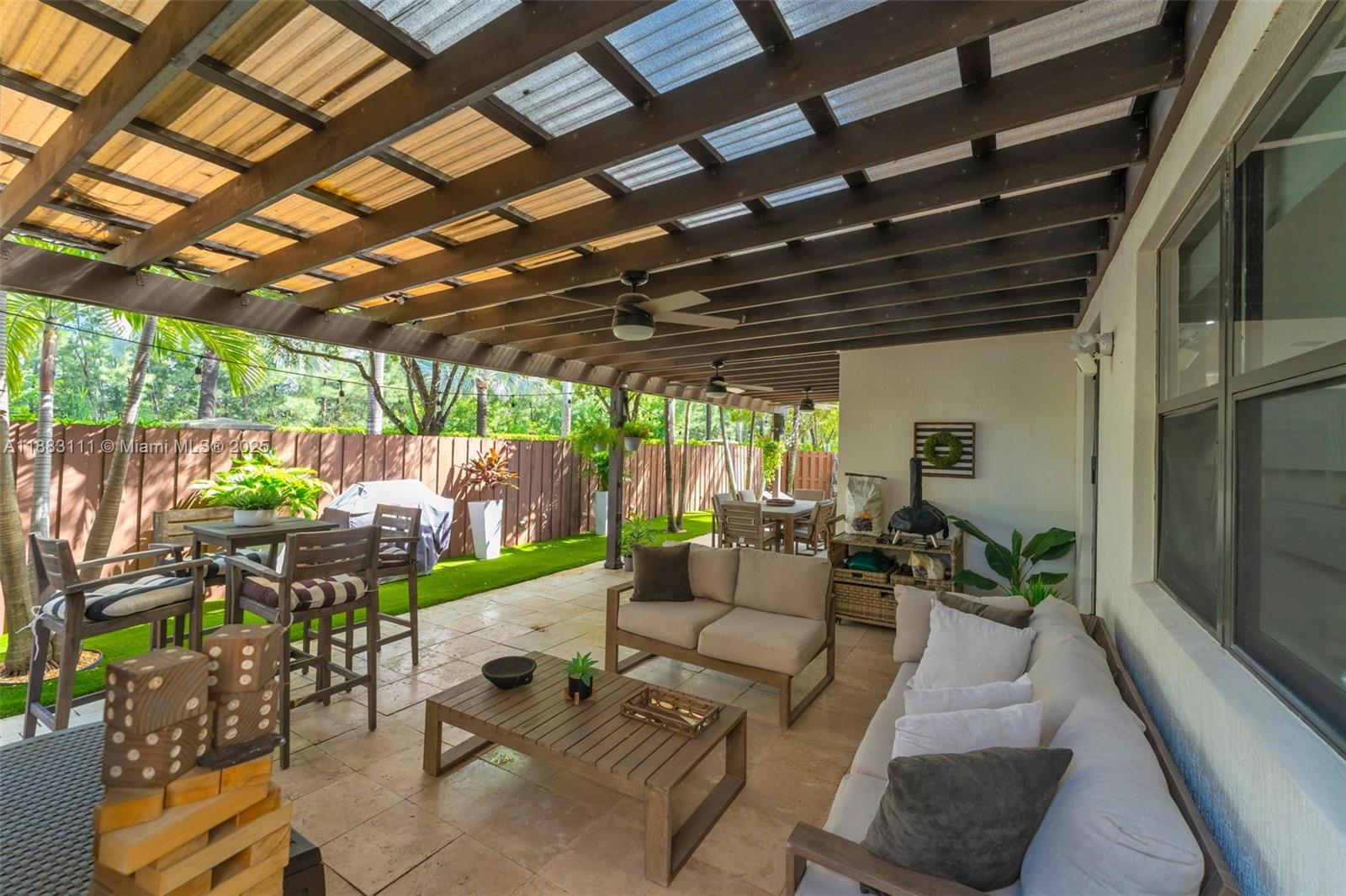 DORAL BREEZE - Residential Lease