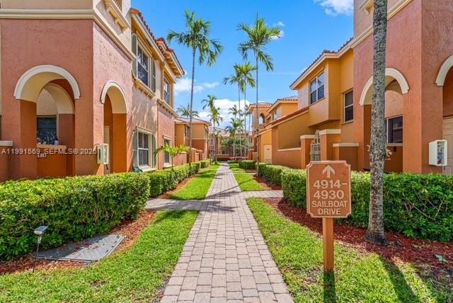 VILLAS AT HARBOR ISLES CO - Residential