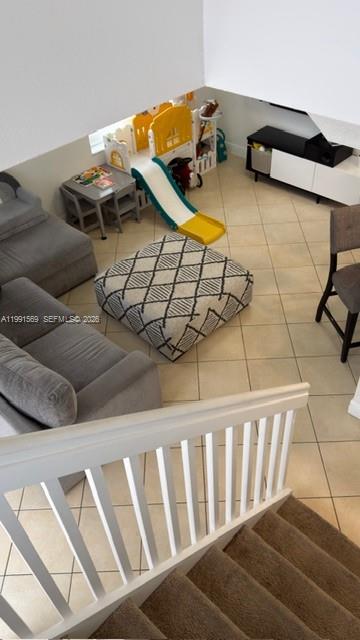 VILLAS AT HARBOR ISLES CO - Residential