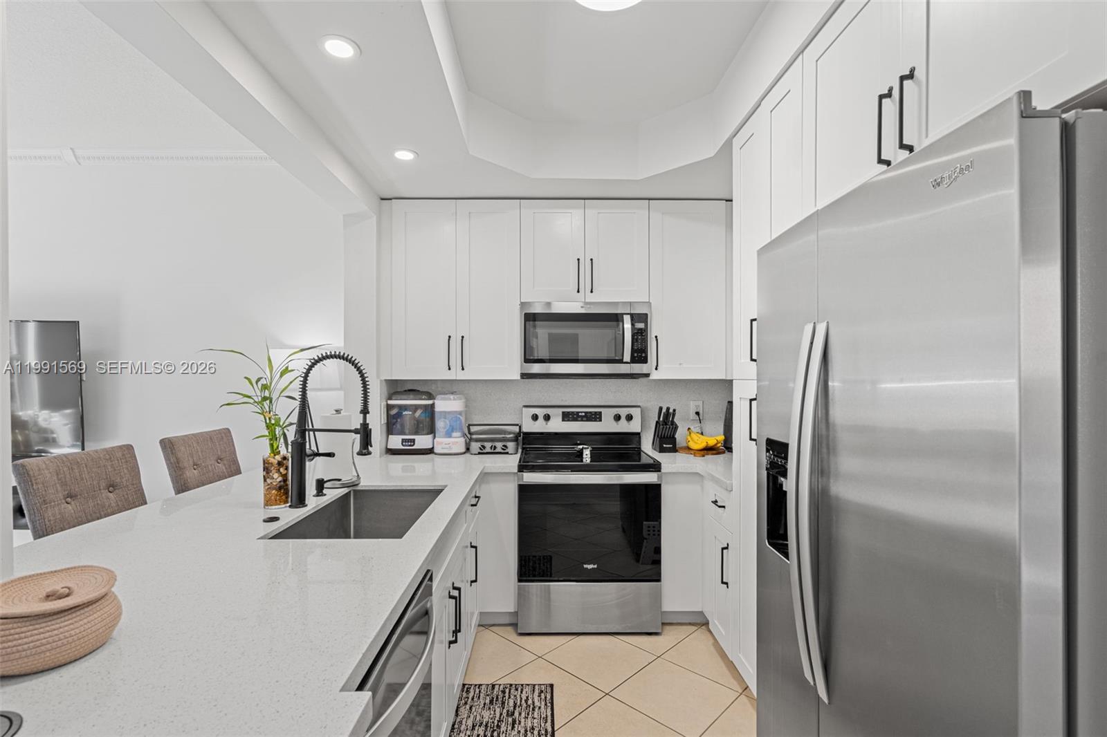 VILLAS AT HARBOR ISLES CO - Residential