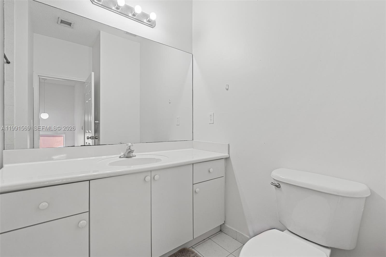 VILLAS AT HARBOR ISLES CO - Residential