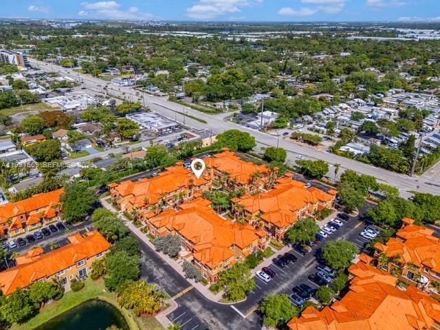 VILLAS AT HARBOR ISLES CO - Residential