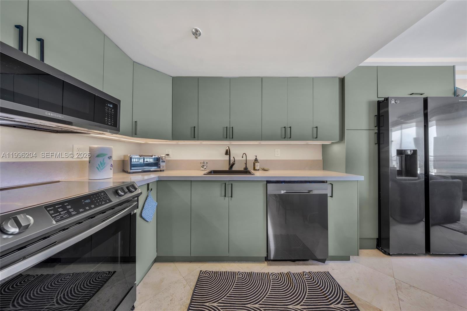 BAYVIEW PLAZA CONDO - Residential