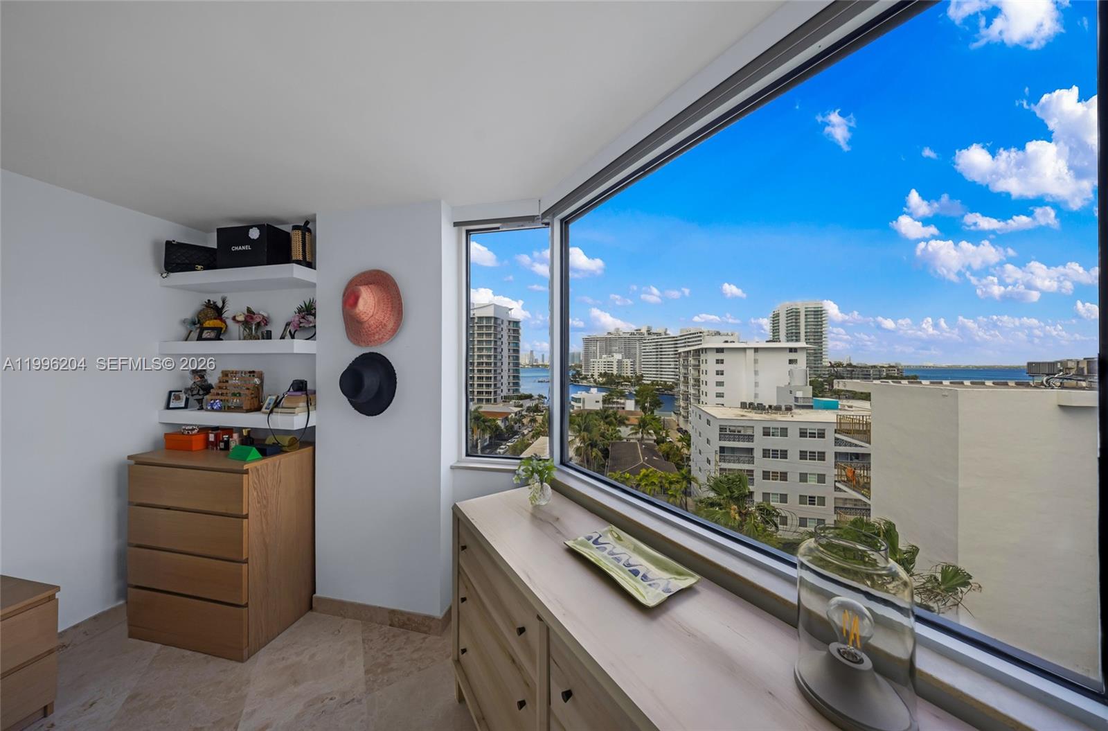 BAYVIEW PLAZA CONDO - Residential