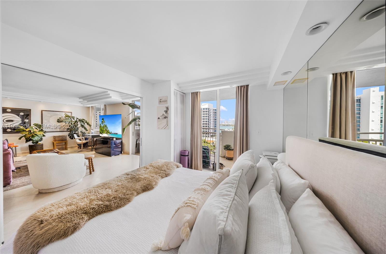 BAYVIEW PLAZA CONDO - Residential