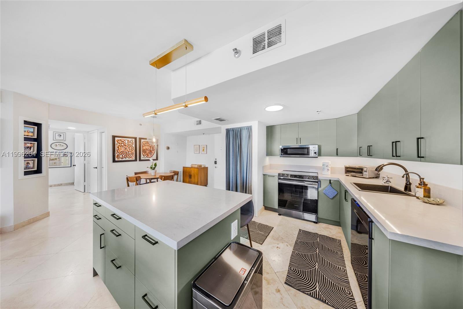 BAYVIEW PLAZA CONDO - Residential