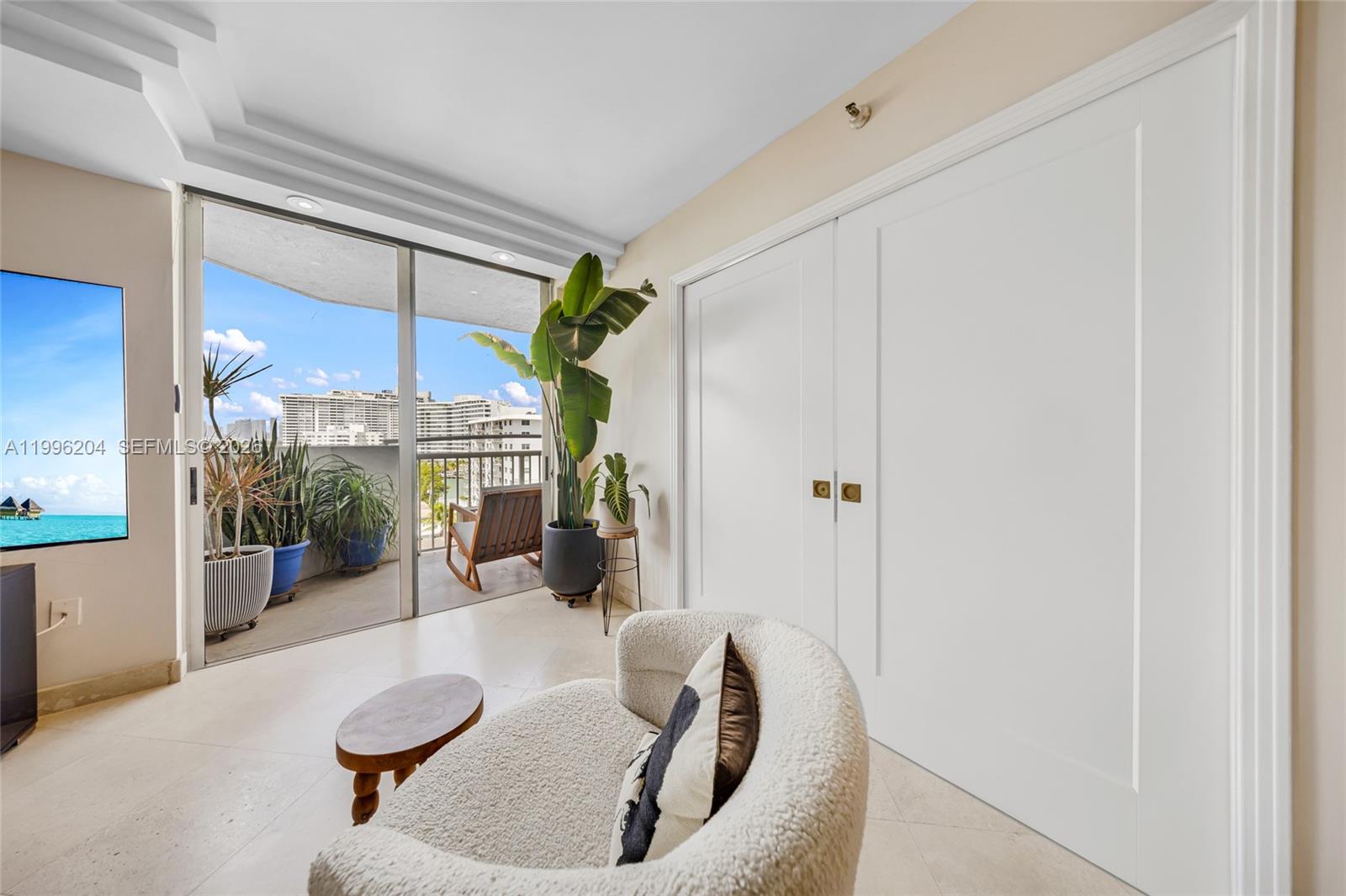 BAYVIEW PLAZA CONDO - Residential