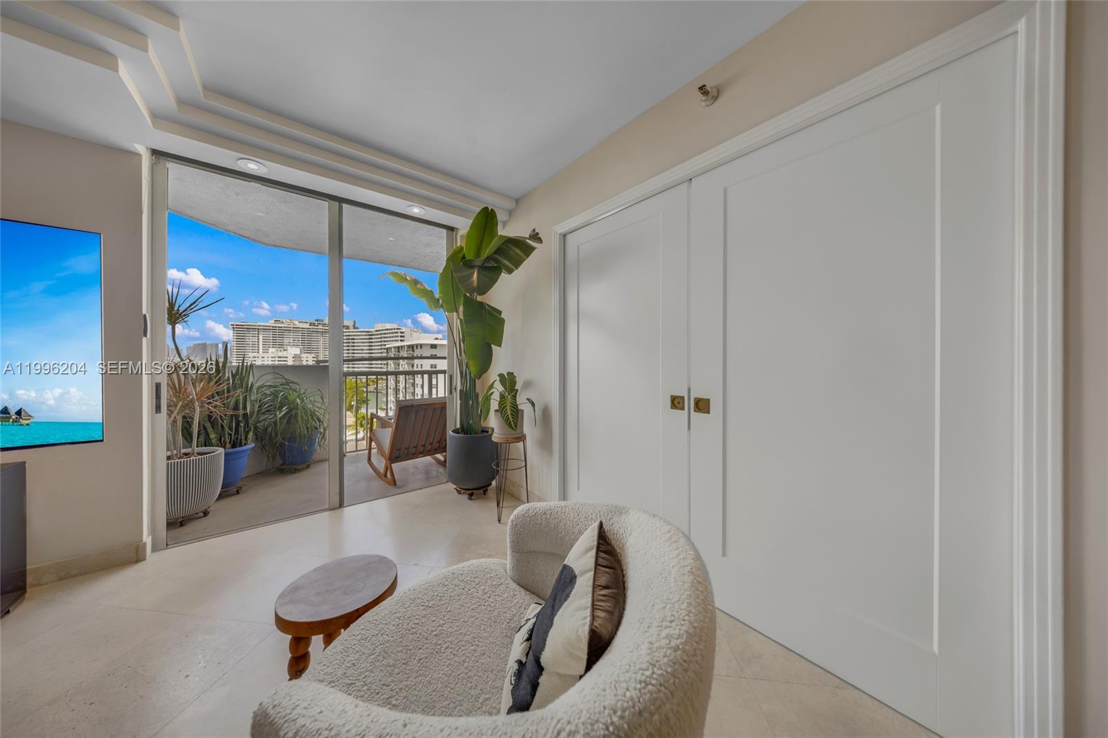 BAYVIEW PLAZA CONDO - Residential