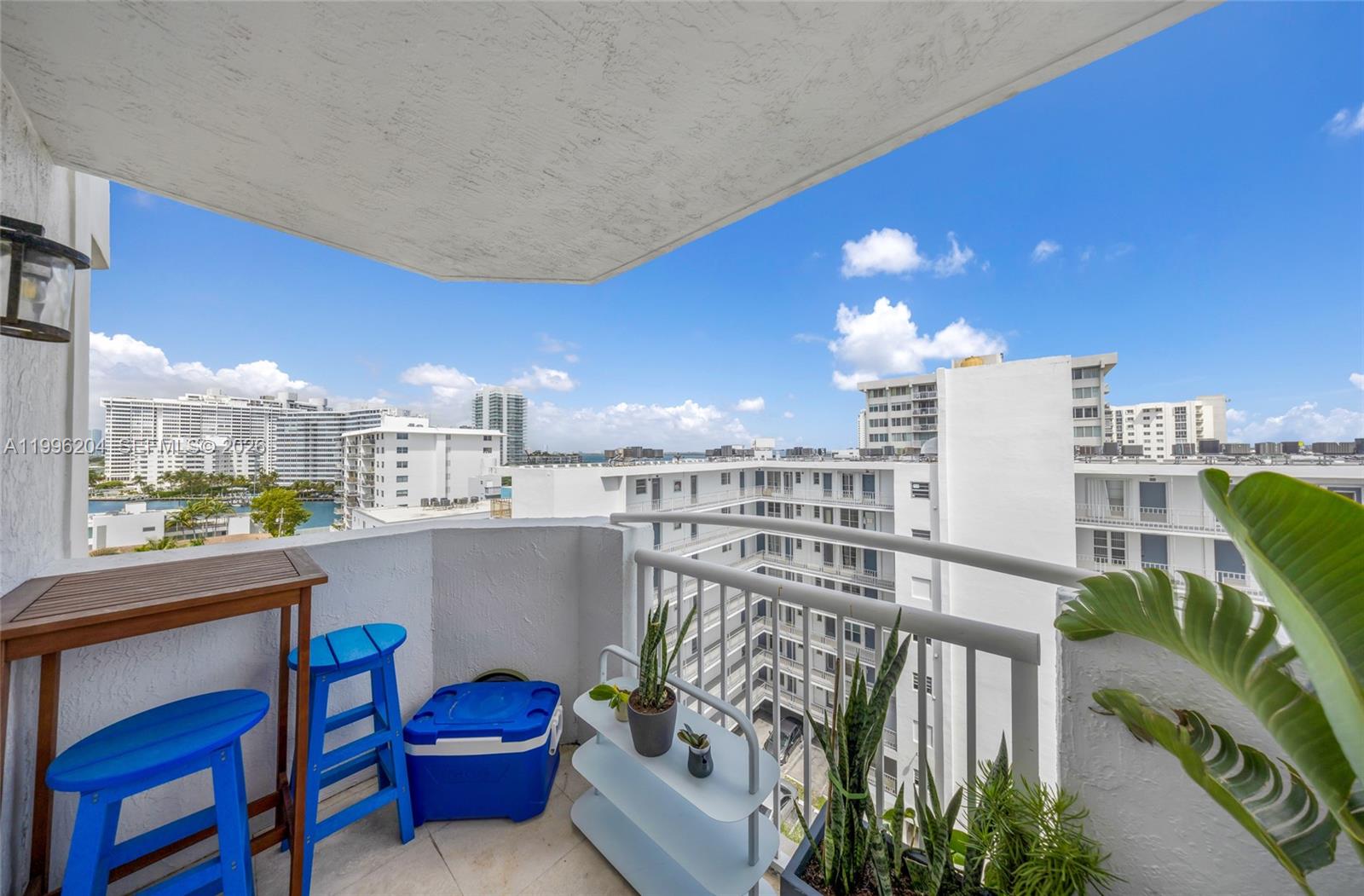 BAYVIEW PLAZA CONDO - Residential