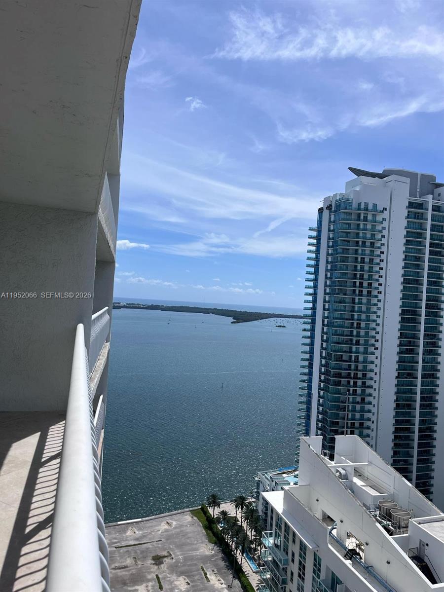 THE CLUB AT BRICKELL BAY - Residential