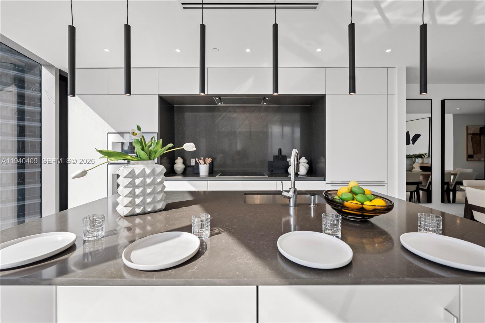 ASTON MARTIN RESIDENCES - Residential