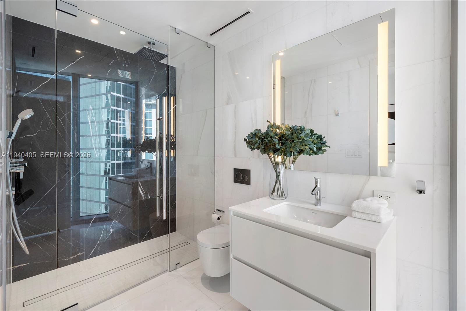 ASTON MARTIN RESIDENCES - Residential