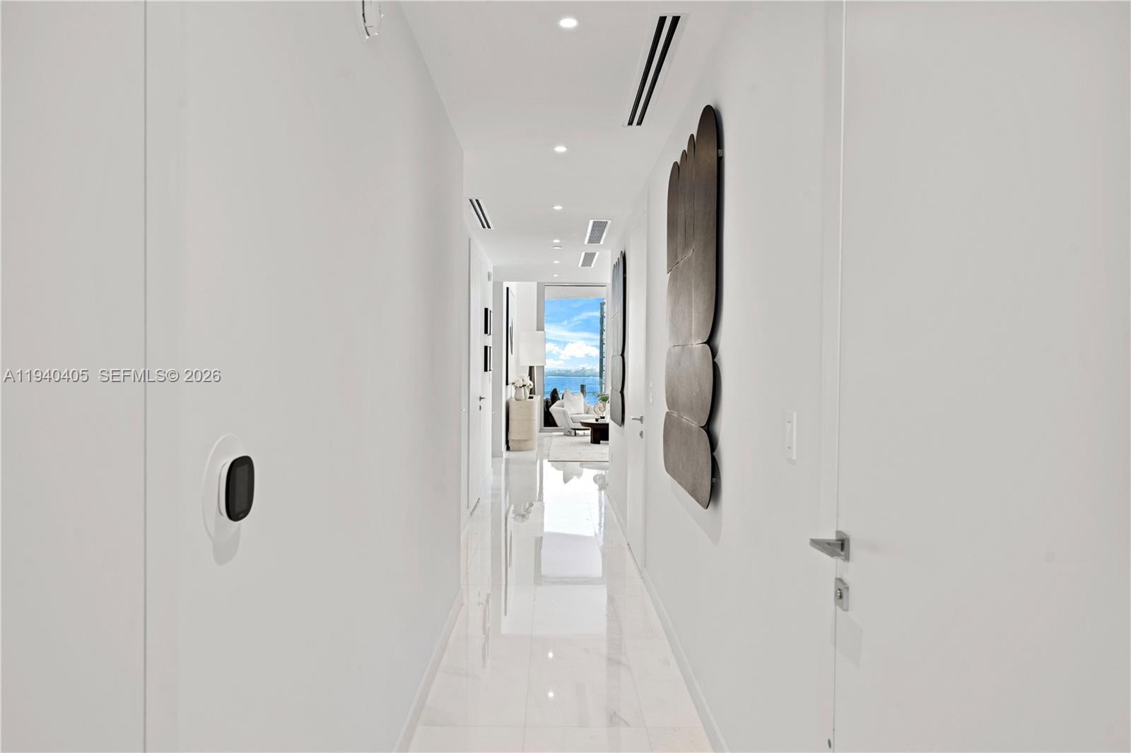 ASTON MARTIN RESIDENCES - Residential