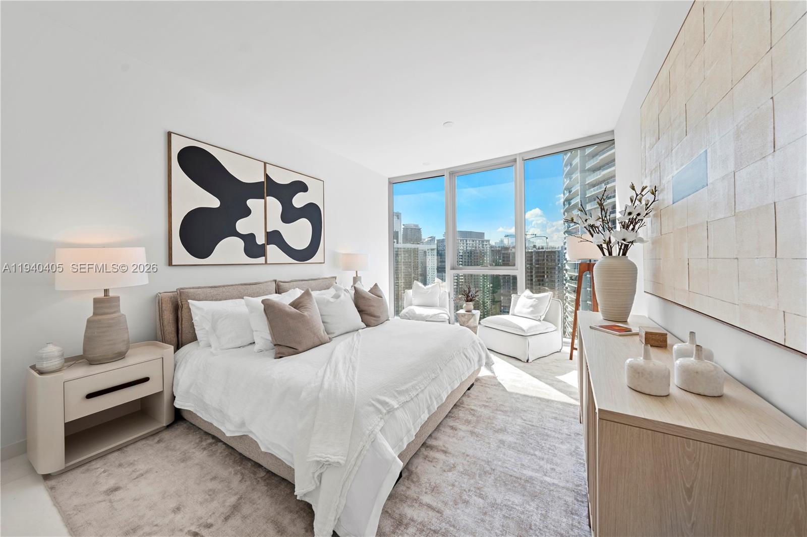 ASTON MARTIN RESIDENCES - Residential