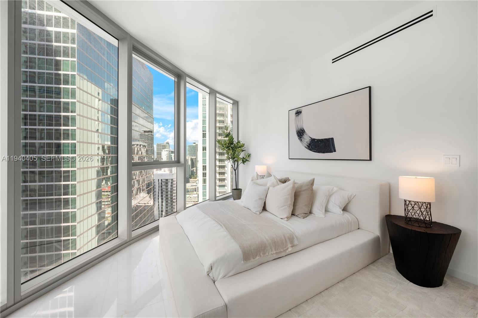 ASTON MARTIN RESIDENCES - Residential