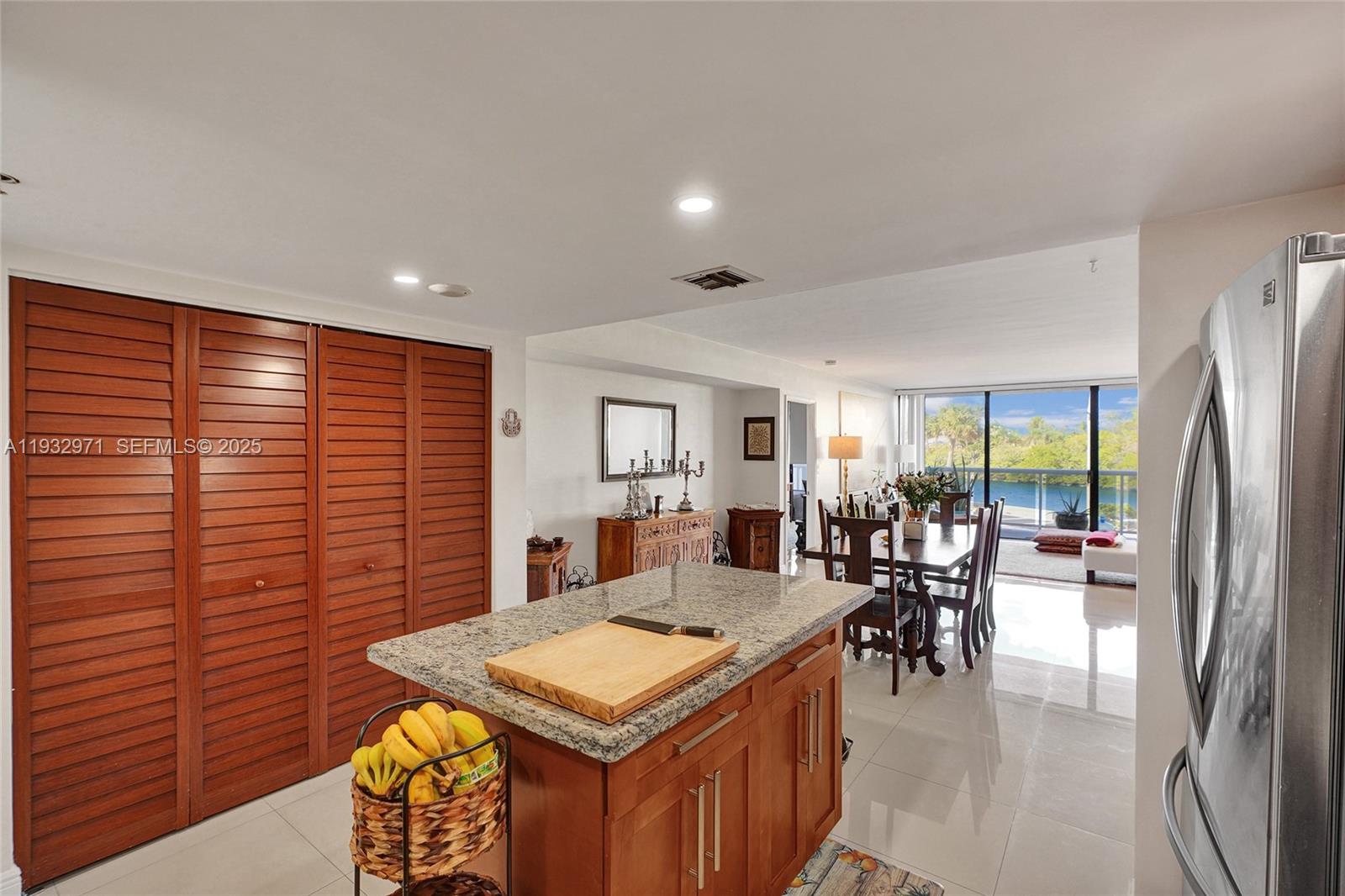 WATERVIEW CONDO - Residential Lease