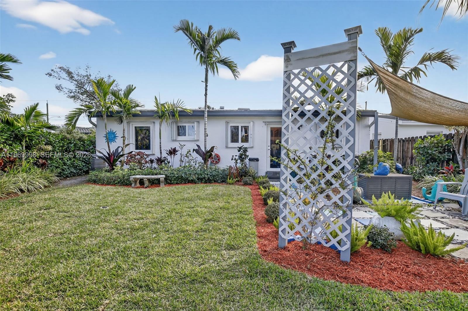 DIXIE GARDENS - Residential