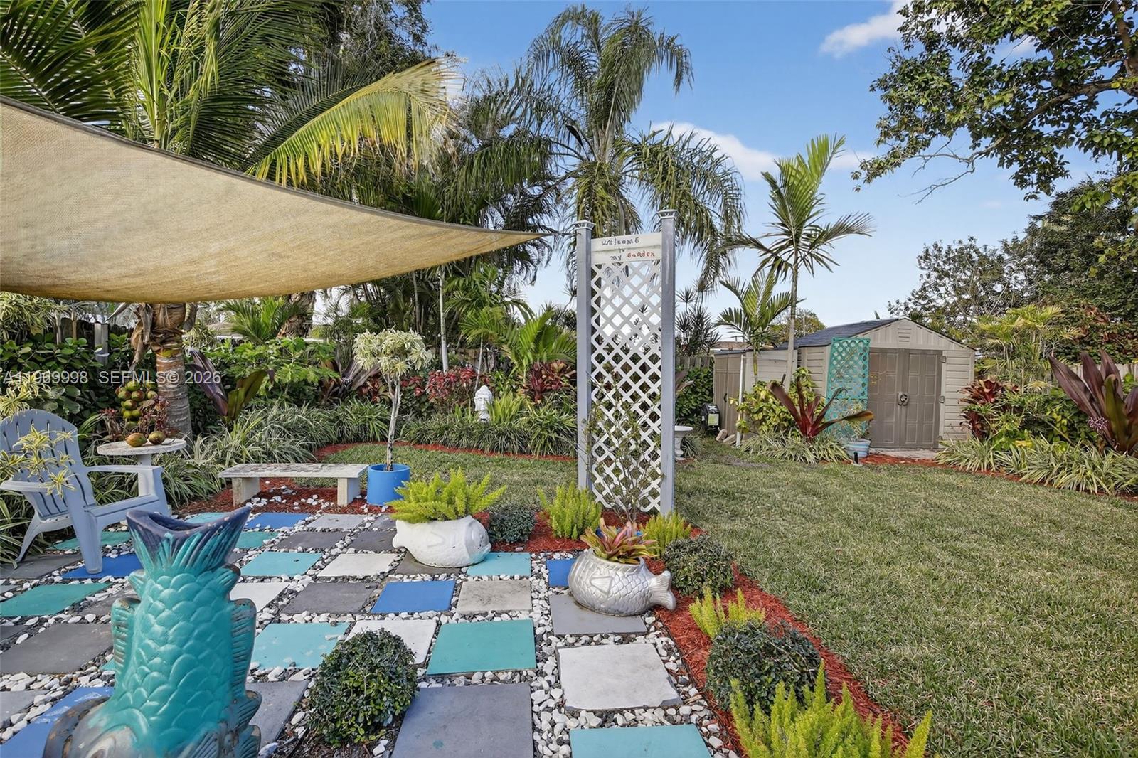 DIXIE GARDENS - Residential