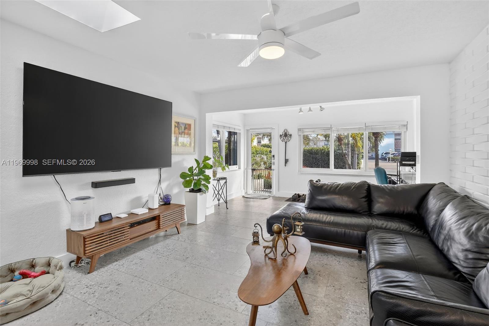 DIXIE GARDENS - Residential