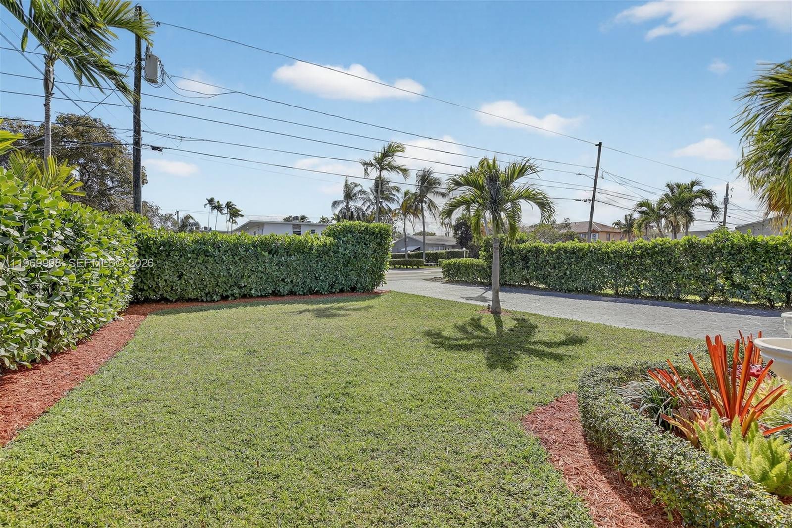 DIXIE GARDENS - Residential