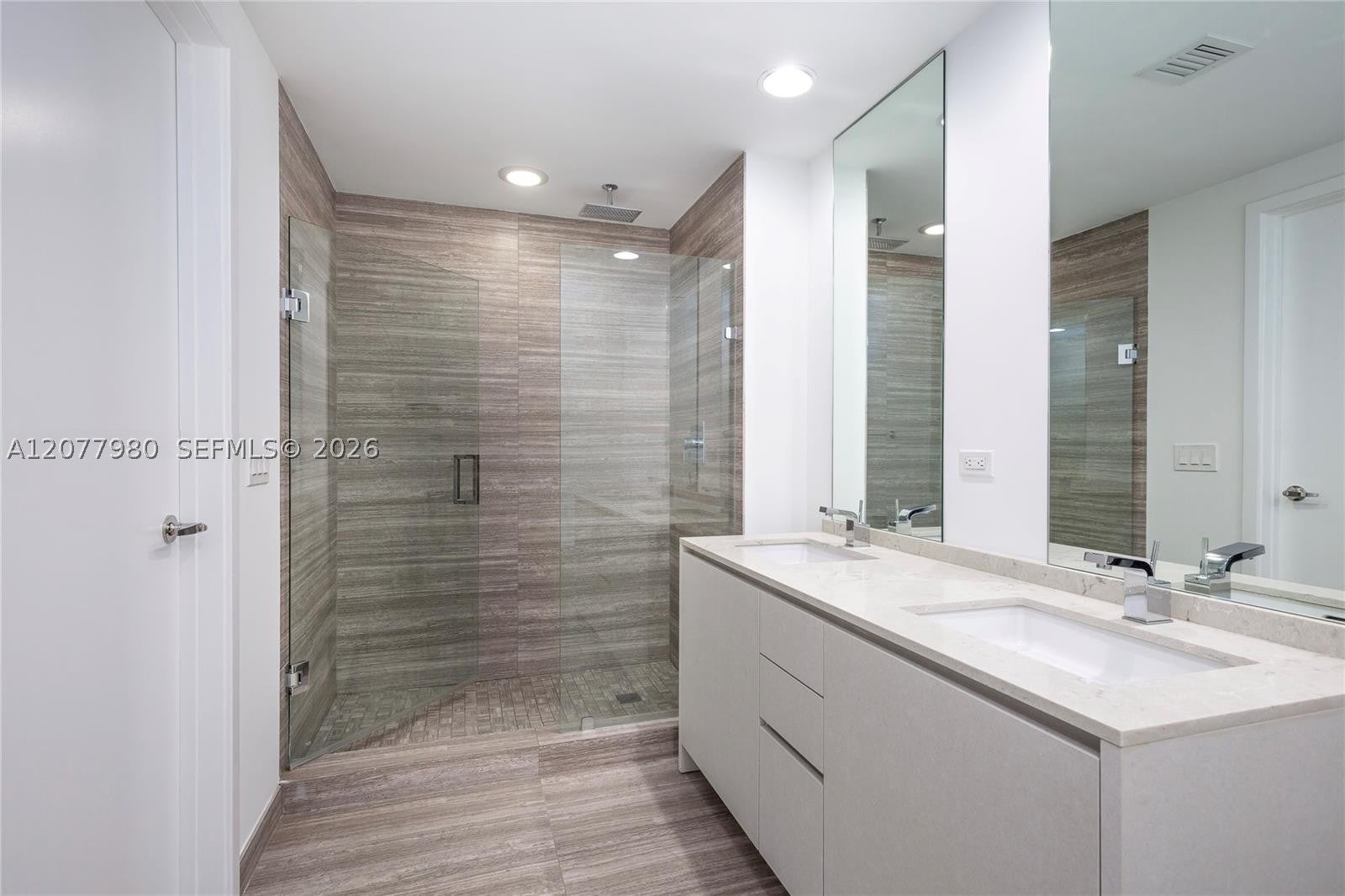 1010 Brickell Ave 1402