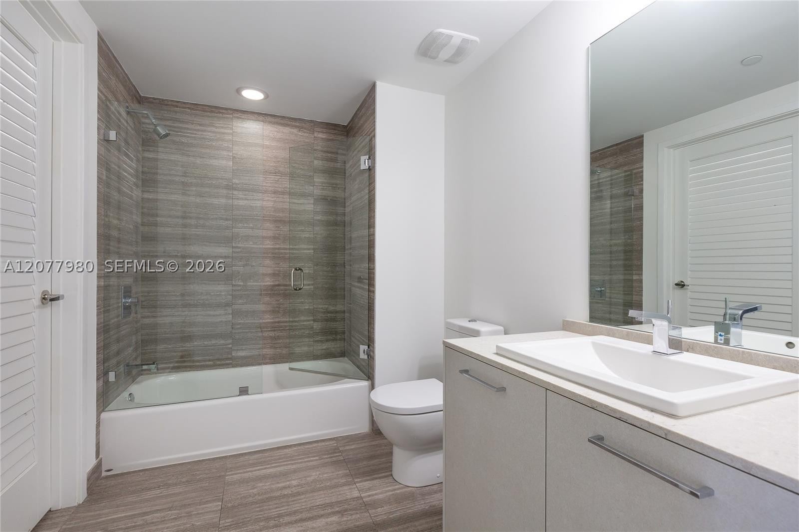 1010 Brickell Ave 1402