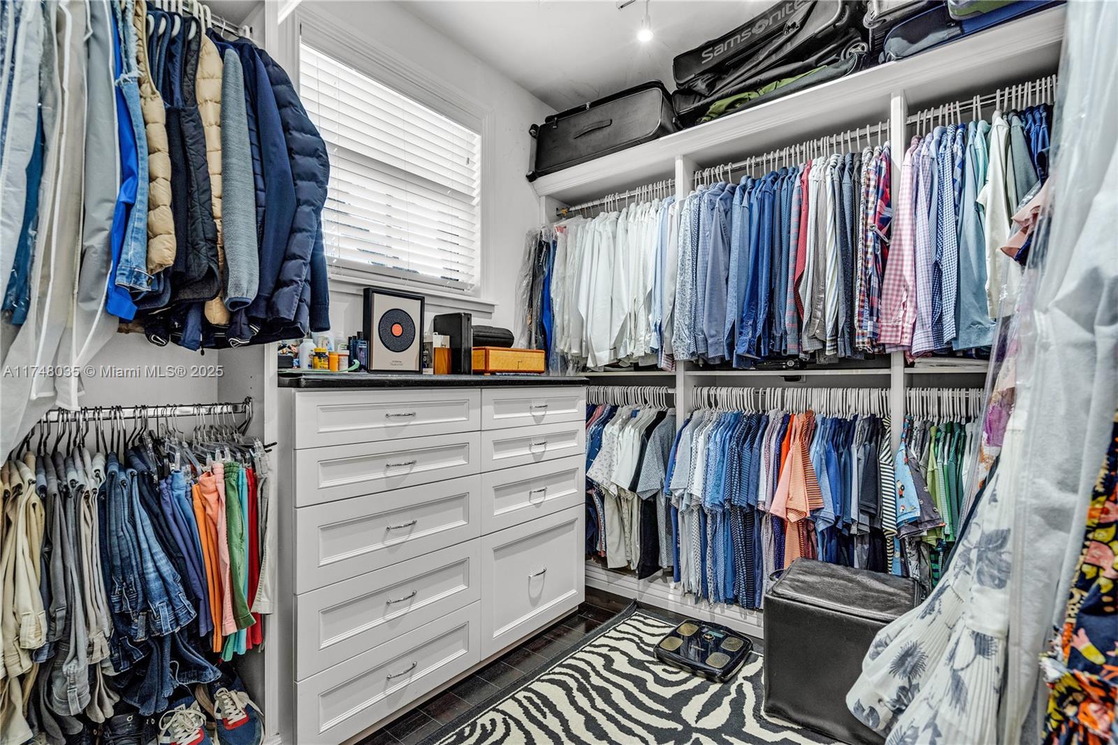 SEA VIEW PARK AMD - Residential